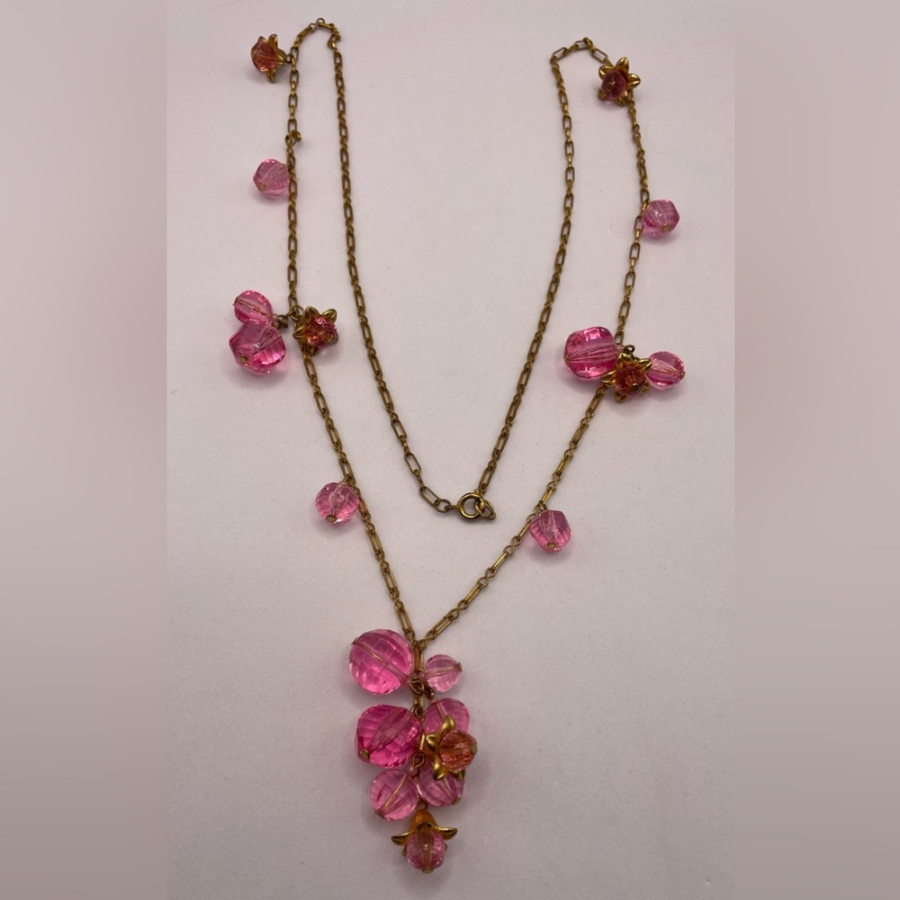 Vintage Unique Gold Tone Chain Necklace Pink Faceted Acrylic Beads and Flowers